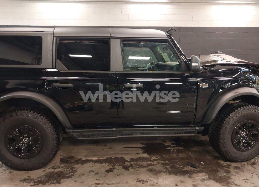 Photo 13 of 2024 Ford Bronco WILDTRAK (VIN 1FMEE2BP3RLA09652)