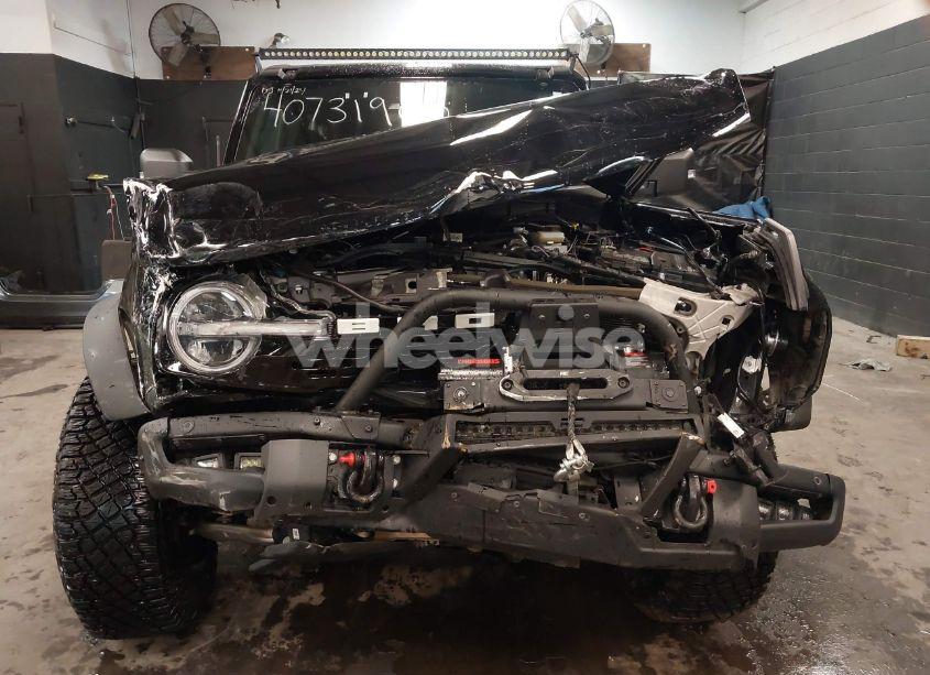 Photo 6 of 2024 Ford Bronco WILDTRAK (VIN 1FMEE2BP3RLA09652)