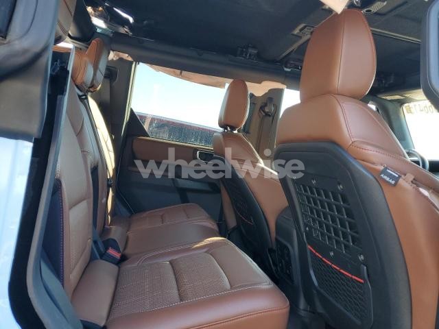 Photo 2 of 2024 FORD BRONCO HERITAGE LIMITED (VIN 1FMEE4GP3RLA37486)