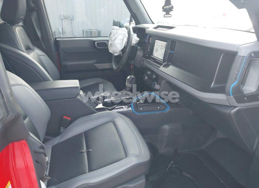 Photo 5 of 2022 Ford Bronco BLACK DIAMOND (VIN 1FMEE5BP0NLA81453)