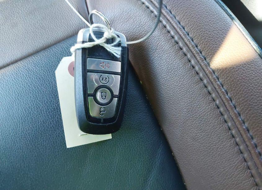 Photo 11 of 2021 Ford Bronco OUTER BANKS (VIN 1FMEE5BP2MLA67214)