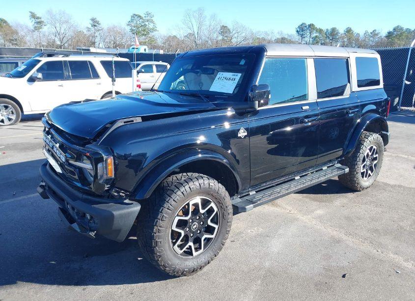 Photo 2 of 2021 Ford Bronco OUTER BANKS (VIN 1FMEE5BP2MLA67214)