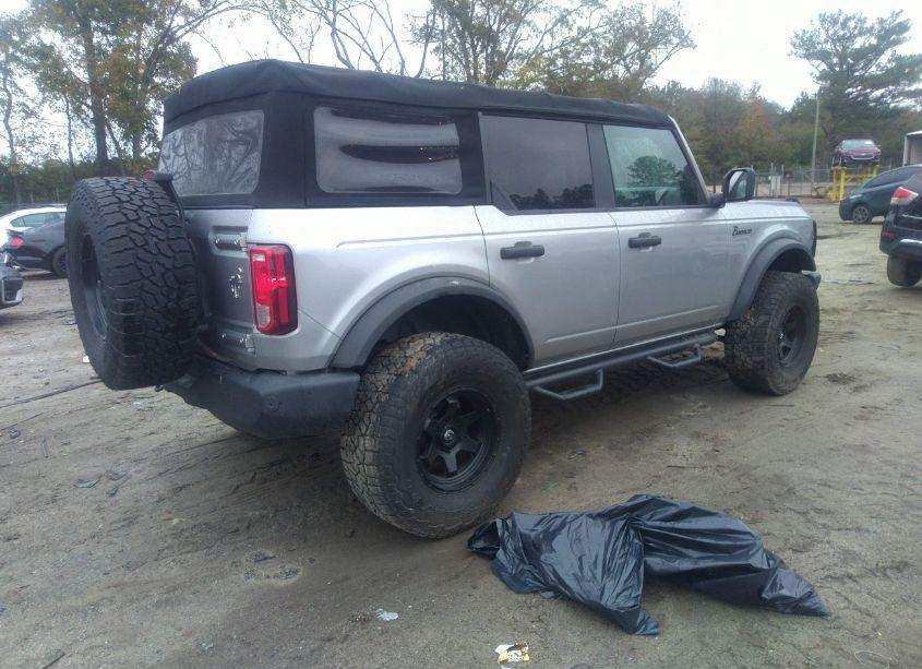 Photo 4 of 2021 Ford Bronco BIG BEND/BLACK DIAMOND/OUTER BANKS (VIN 1FMEE5BP6MLA90690)