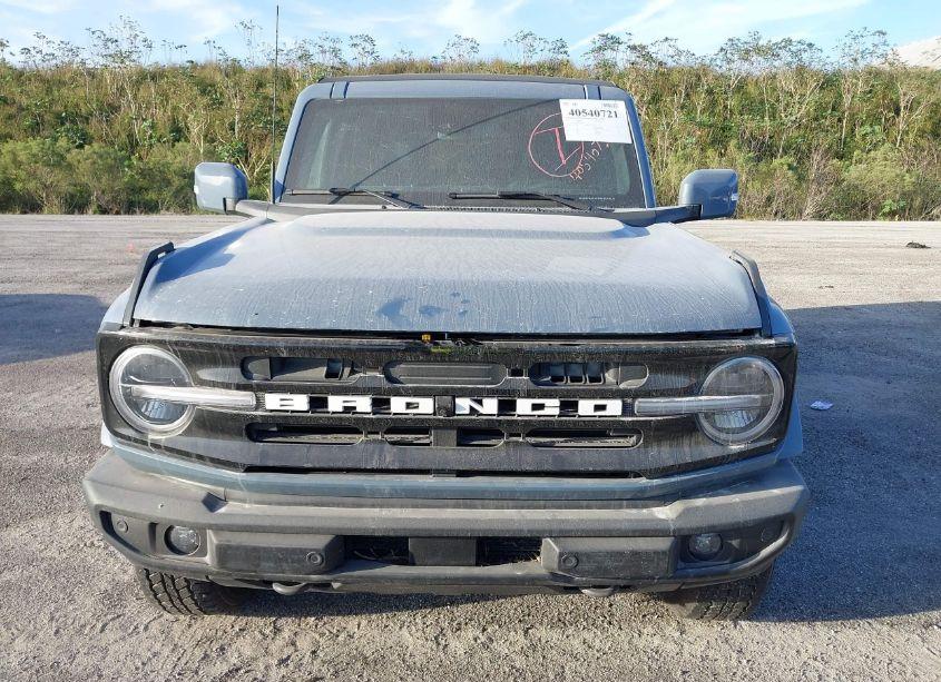 Photo 6 of 2023 Ford Bronco OUTER BANKS (VIN 1FMEE5BP6PLC09665)