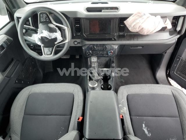 Photo 5 of 2022 FORD BRONCO BASE N/A (VIN 1FMEE5BP7NLB01116)