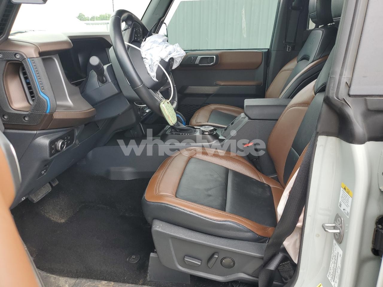 Photo 7 of 2023 FORD BRONCO BASE (VIN 1FMEE5BP7PLB67930)