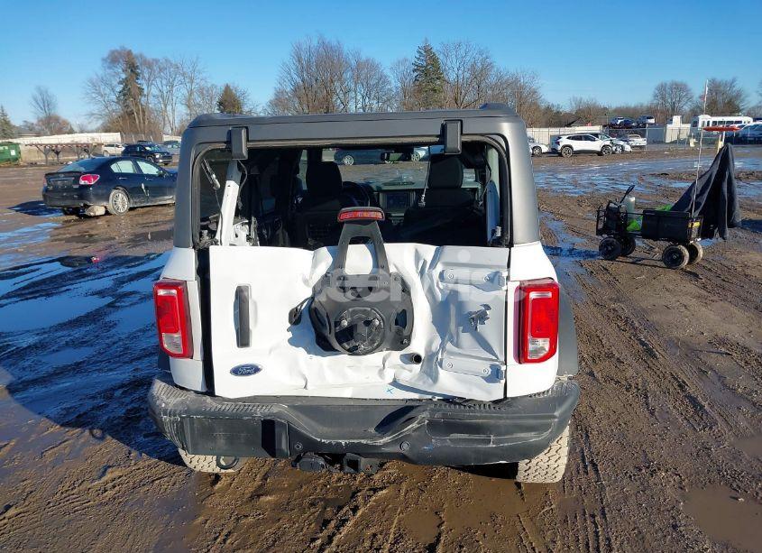 Photo 16 of 2022 Ford Bronco BLACK DIAMOND (VIN 1FMEE5BP9NLB07578)