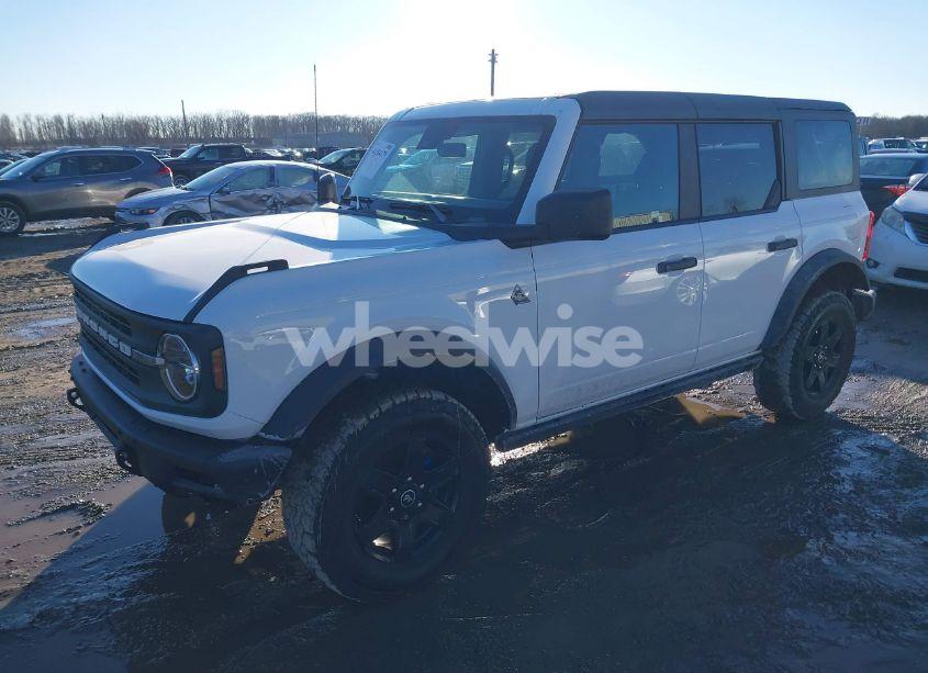 Photo 2 of 2022 Ford Bronco BLACK DIAMOND (VIN 1FMEE5BP9NLB07578)