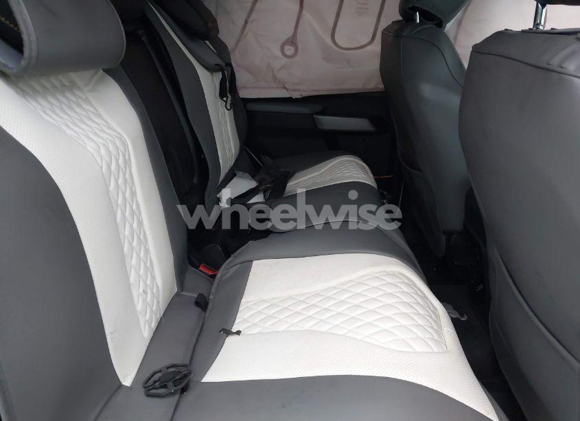 Photo 8 of 2022 Ford Bronco BADLANDS (VIN 1FMEE5DH3NLB86834)