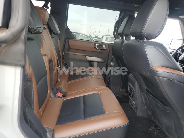 Photo 2 of 2021 FORD BRONCO BASE N/A (VIN 1FMEE5DP1MLA86754)