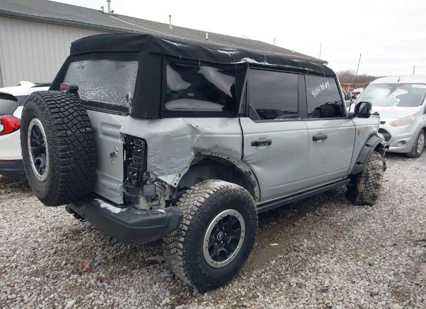 Photo 4 of 2022 Ford Bronco BADLANDS (VIN 1FMEE5DP1NLA89347)