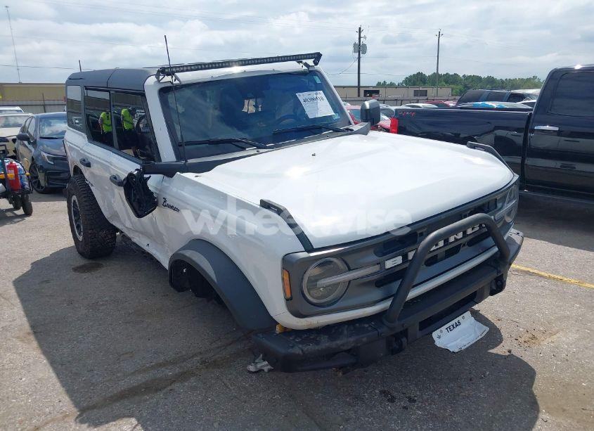 2022 Ford Bronco BIG BEND (VIN 1FMEE5DP1NLB31354) main photo