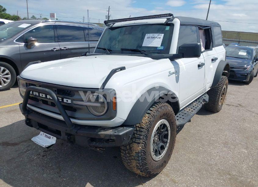 Photo 2 of 2022 Ford Bronco BIG BEND (VIN 1FMEE5DP1NLB31354)