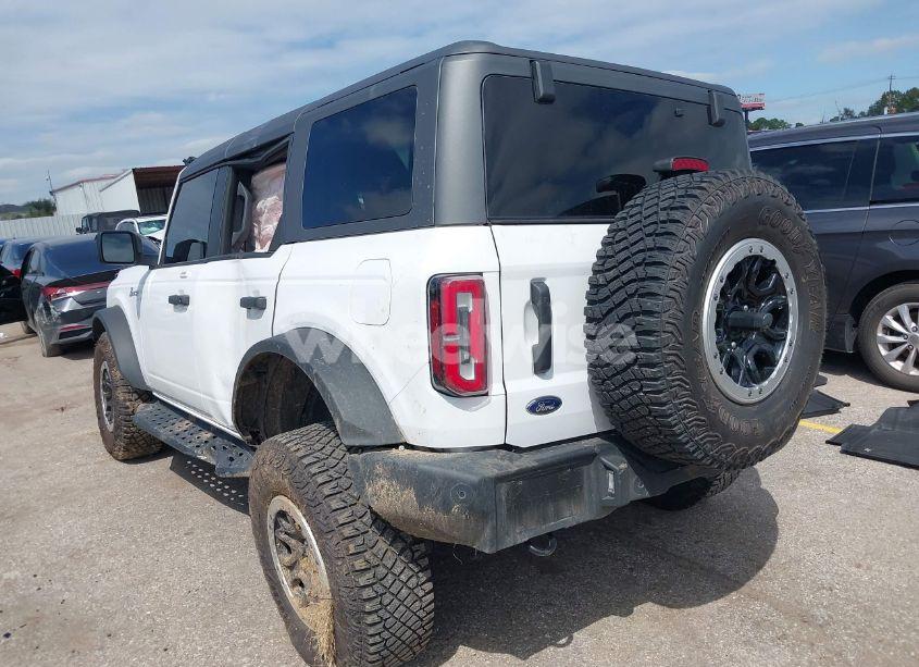 Photo 3 of 2022 Ford Bronco BIG BEND (VIN 1FMEE5DP1NLB31354)