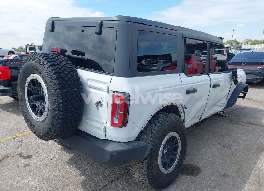 Photo 4 of 2022 Ford Bronco BIG BEND (VIN 1FMEE5DP1NLB31354)