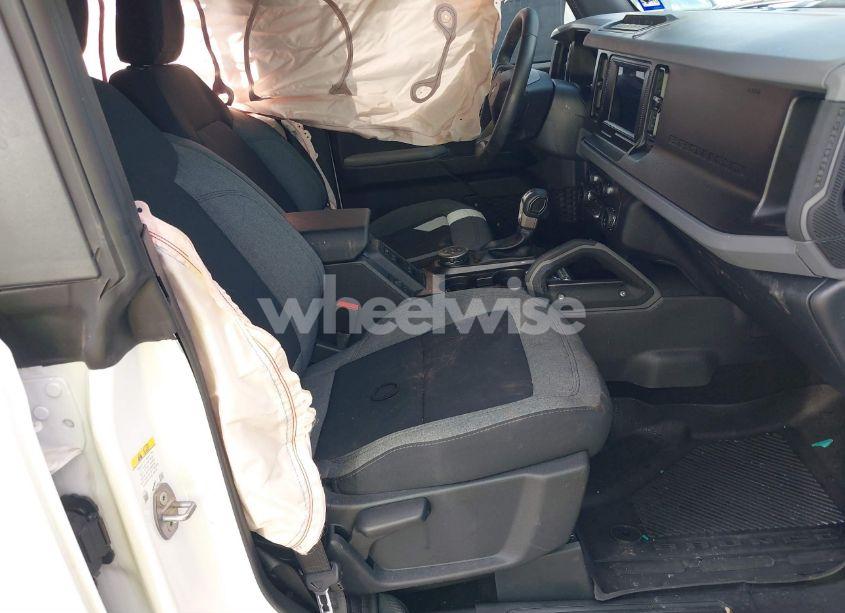 Photo 5 of 2022 Ford Bronco BIG BEND (VIN 1FMEE5DP1NLB31354)