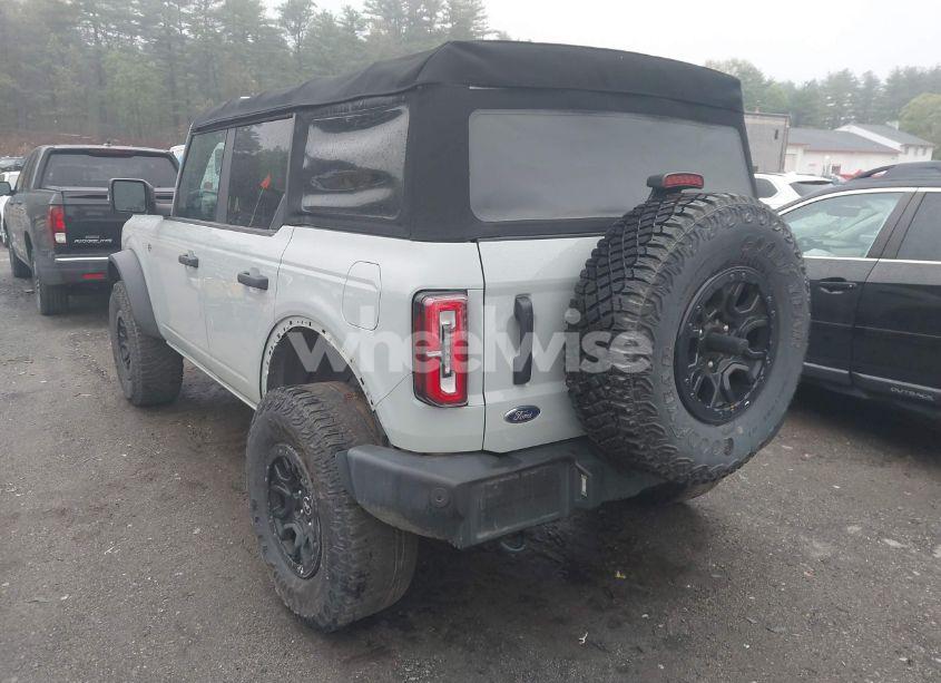 Photo 3 of 2022 Ford Bronco WILDTRAK (VIN 1FMEE5DP2NLA70127)