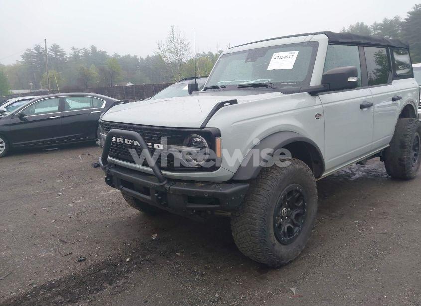 Photo 6 of 2022 Ford Bronco WILDTRAK (VIN 1FMEE5DP2NLA70127)