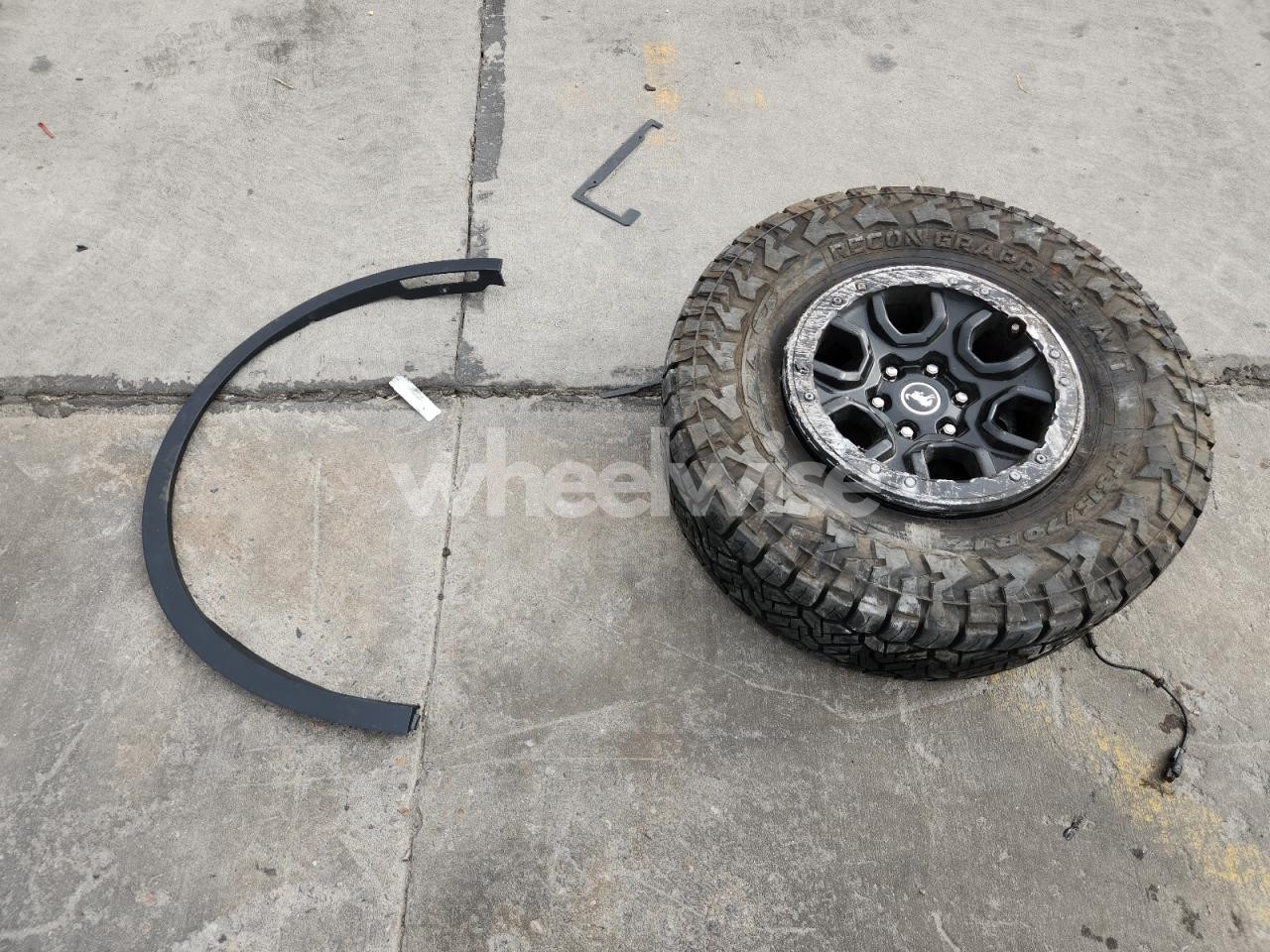 Photo 13 of 2022 FORD BRONCO BASE (VIN 1FMEE5DP2NLB39141)