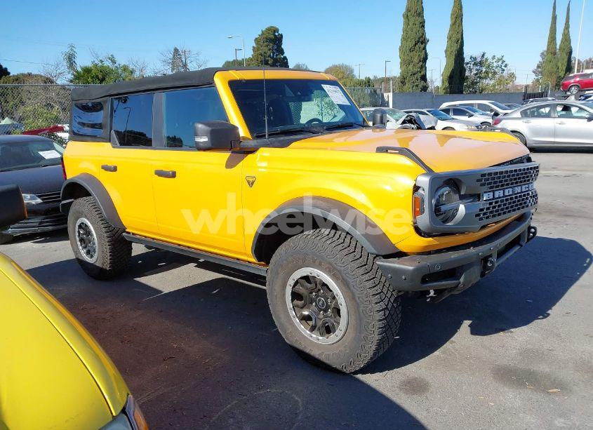 2021 Ford Bronco (VIN 1FMEE5DP3MLA94192) main photo