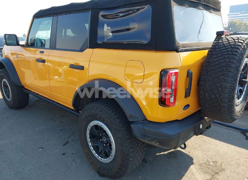 Photo 3 of 2021 Ford Bronco (VIN 1FMEE5DP3MLA94192)