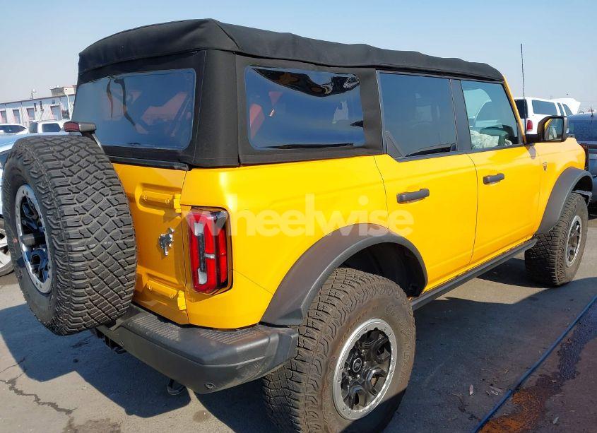 Photo 4 of 2021 Ford Bronco (VIN 1FMEE5DP3MLA94192)