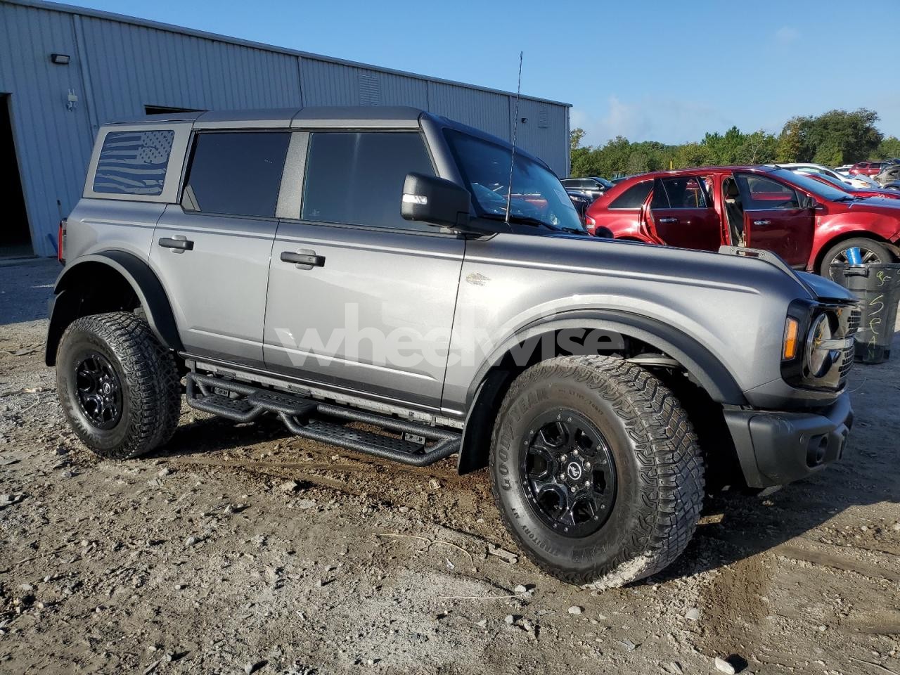 Photo 4 of 2023 FORD BRONCO BASE (VIN 1FMEE5DP3PLB94748)