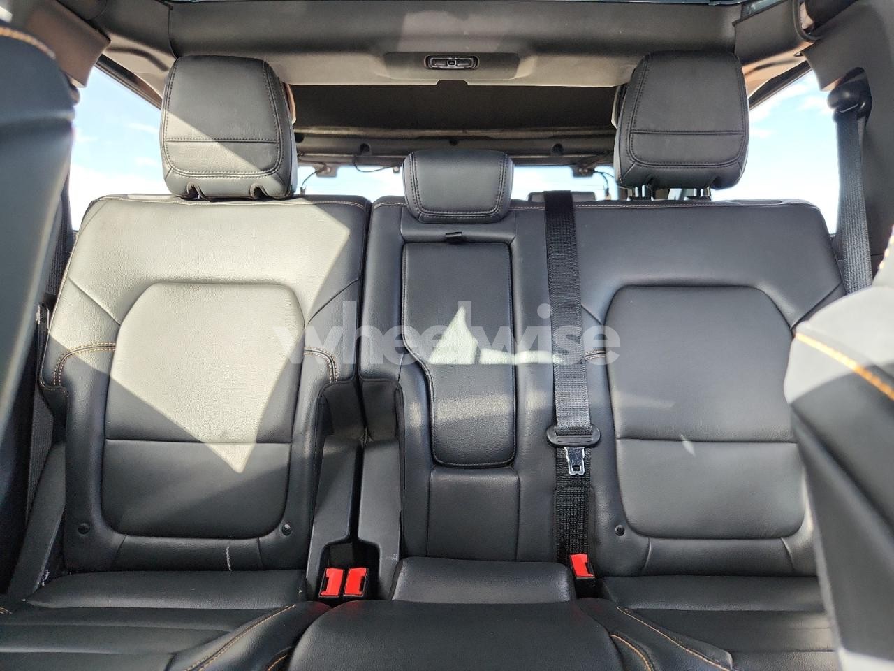 Photo 10 of 2022 FORD BRONCO BASE N/A (VIN 1FMEE5DP4NLB36869)