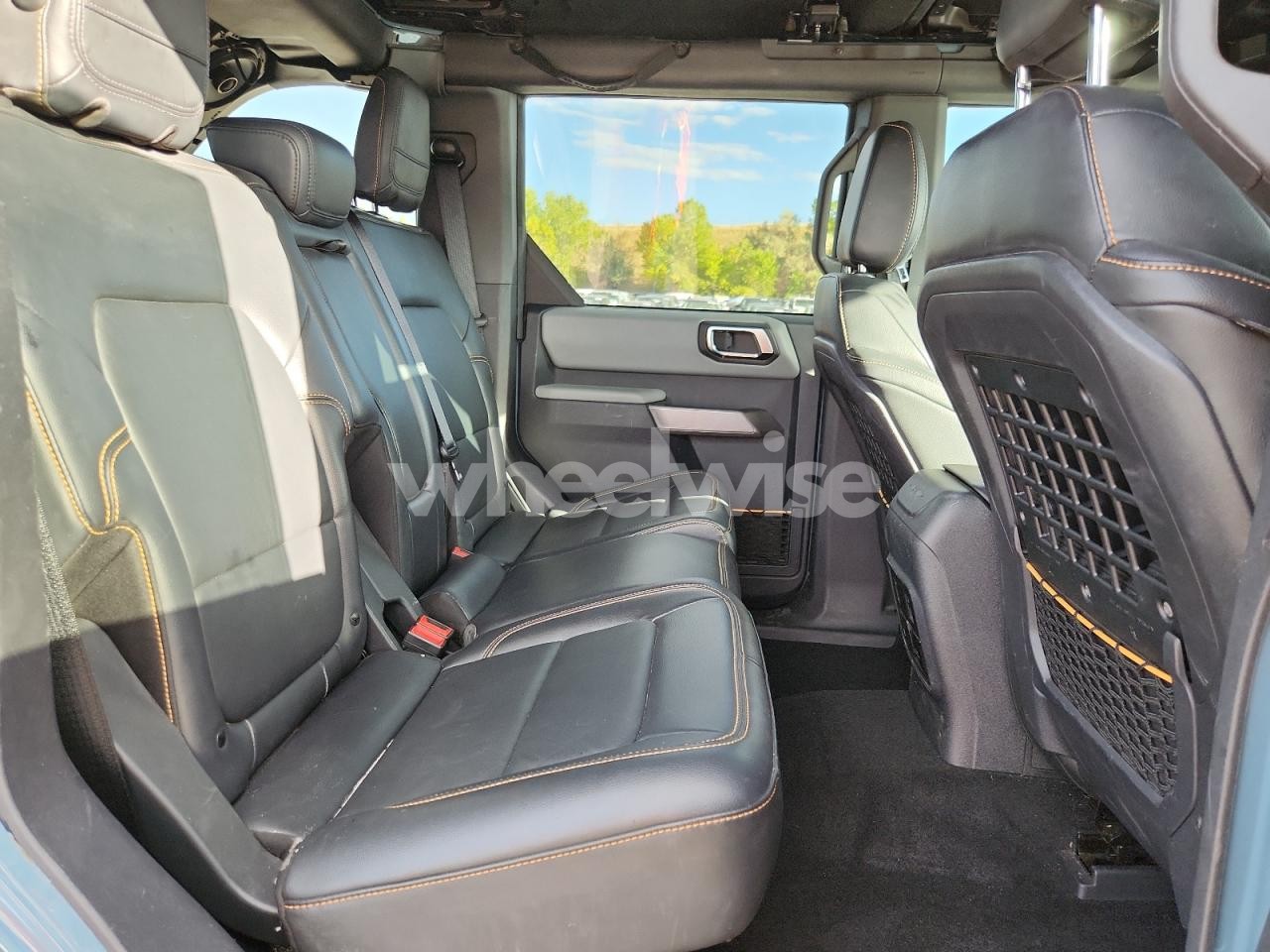 Photo 11 of 2022 FORD BRONCO BASE N/A (VIN 1FMEE5DP4NLB36869)