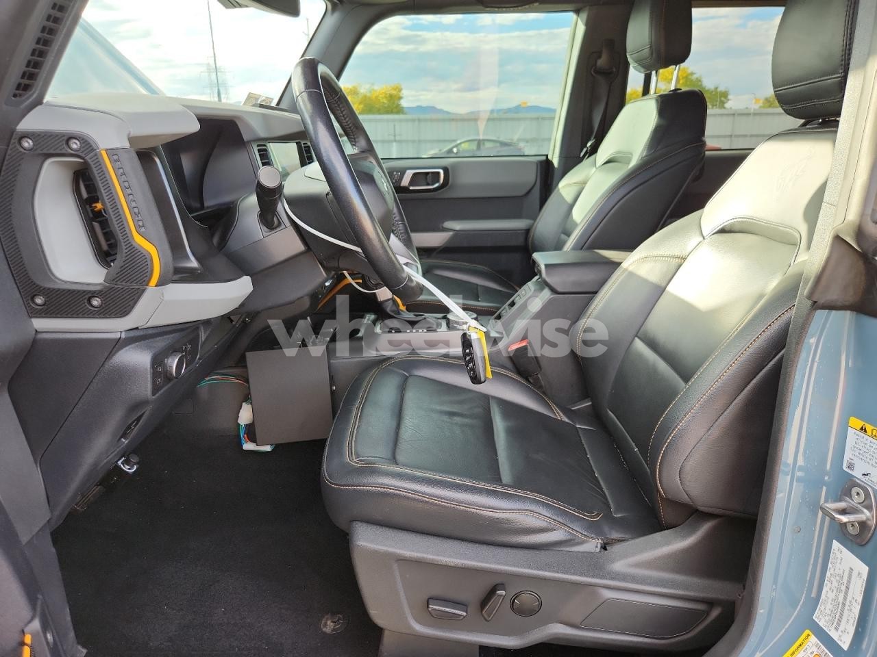 Photo 7 of 2022 FORD BRONCO BASE N/A (VIN 1FMEE5DP4NLB36869)