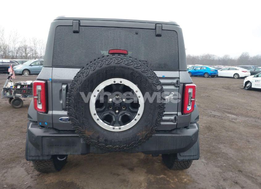 Photo 17 of 2023 Ford Bronco OUTER BANKS (VIN 1FMEE5DP4PLB54095)