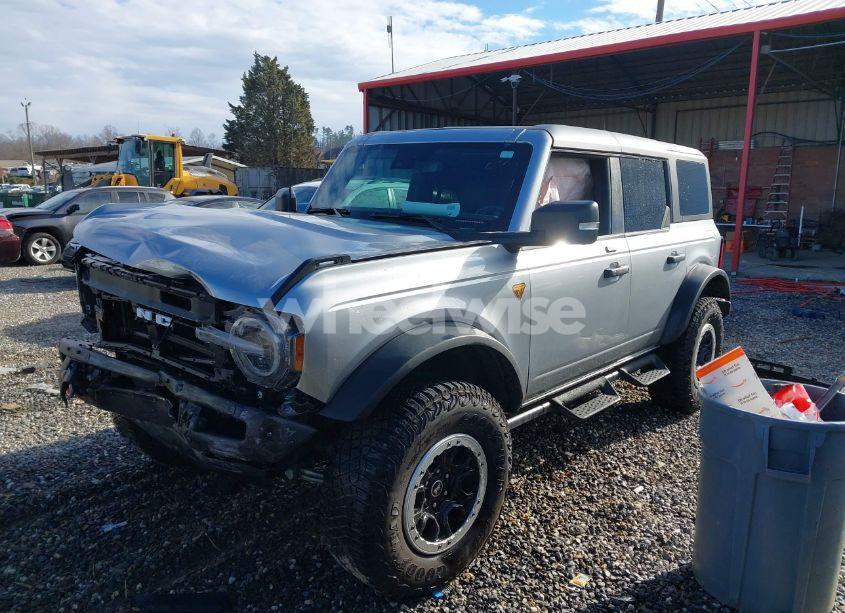 Photo 2 of 2022 Ford Bronco BADLANDS (VIN 1FMEE5DP5NLB85773)
