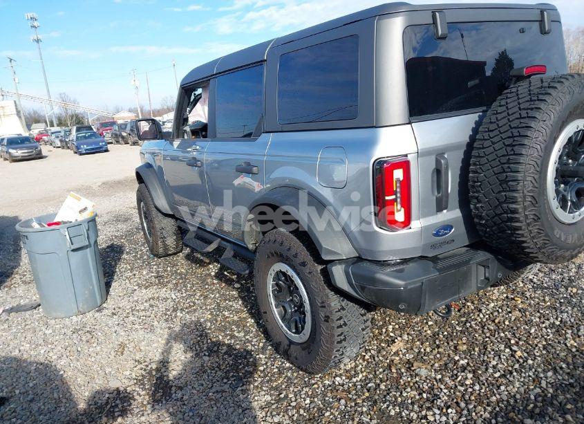 Photo 3 of 2022 Ford Bronco BADLANDS (VIN 1FMEE5DP5NLB85773)