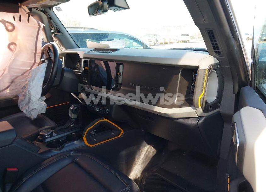 Photo 5 of 2022 Ford Bronco BADLANDS (VIN 1FMEE5DP5NLB85773)