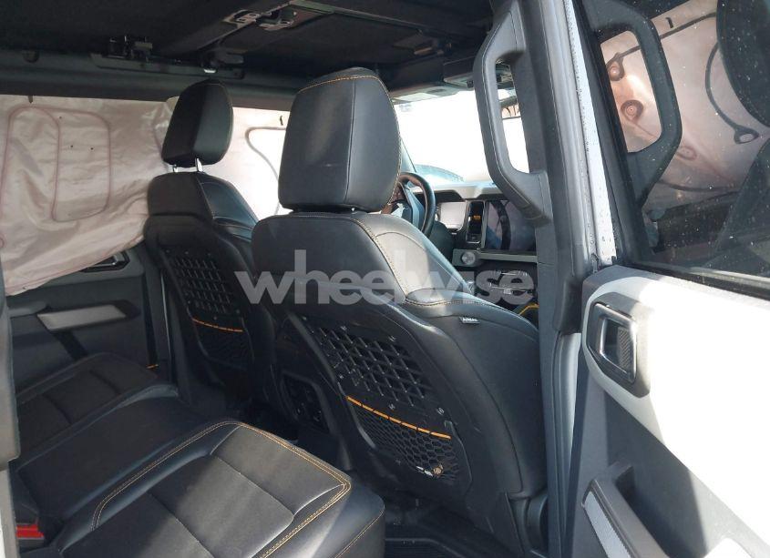 Photo 8 of 2022 Ford Bronco BADLANDS (VIN 1FMEE5DP5NLB85773)