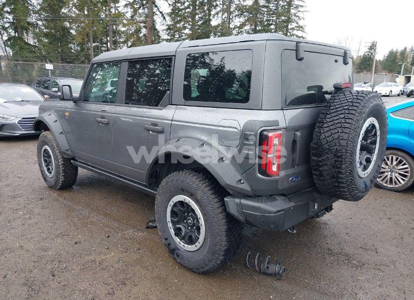 Photo 3 of 2023 Ford Bronco BADLANDS (VIN 1FMEE5DP5PLC15681)