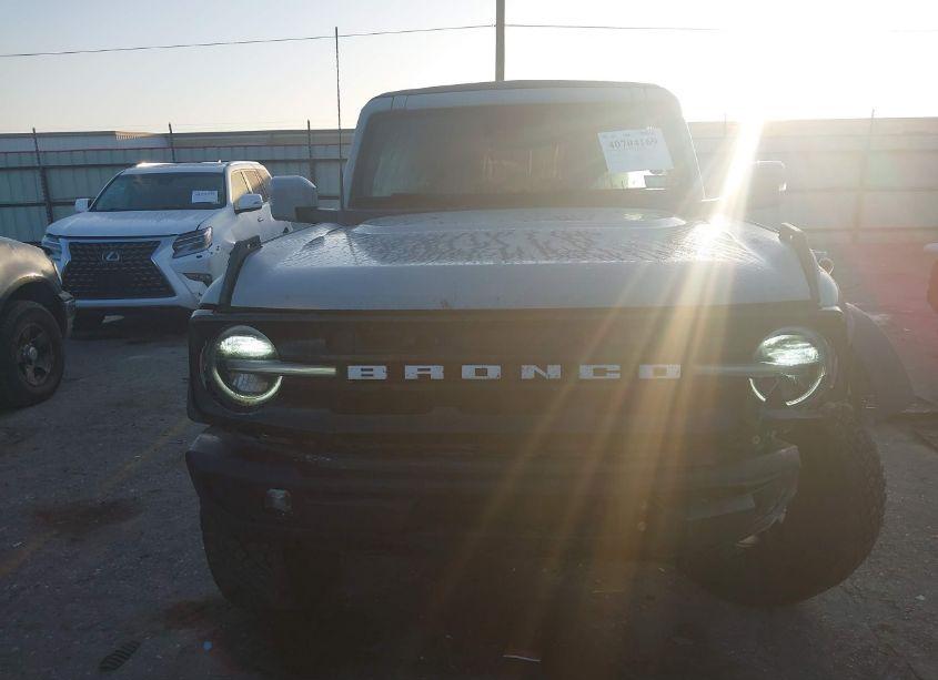 Photo 13 of 2022 Ford Bronco OUTER BANKS (VIN 1FMEE5DP6NLA73368)
