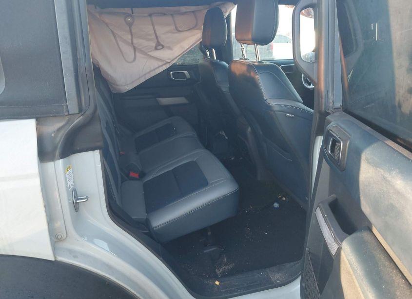Photo 8 of 2022 Ford Bronco OUTER BANKS (VIN 1FMEE5DP6NLA73368)