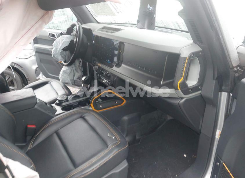 Photo 5 of 2021 Ford Bronco BADLANDS (VIN 1FMEE5DP7MLA78805)