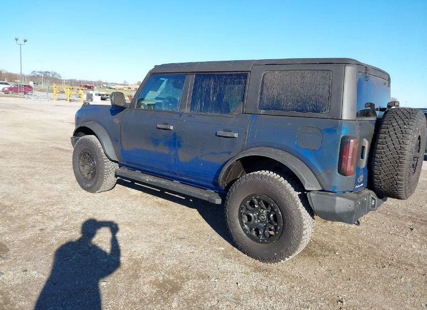 Photo 3 of 2022 Ford Bronco WILDTRAK (VIN 1FMEE5DP7NLB67128)