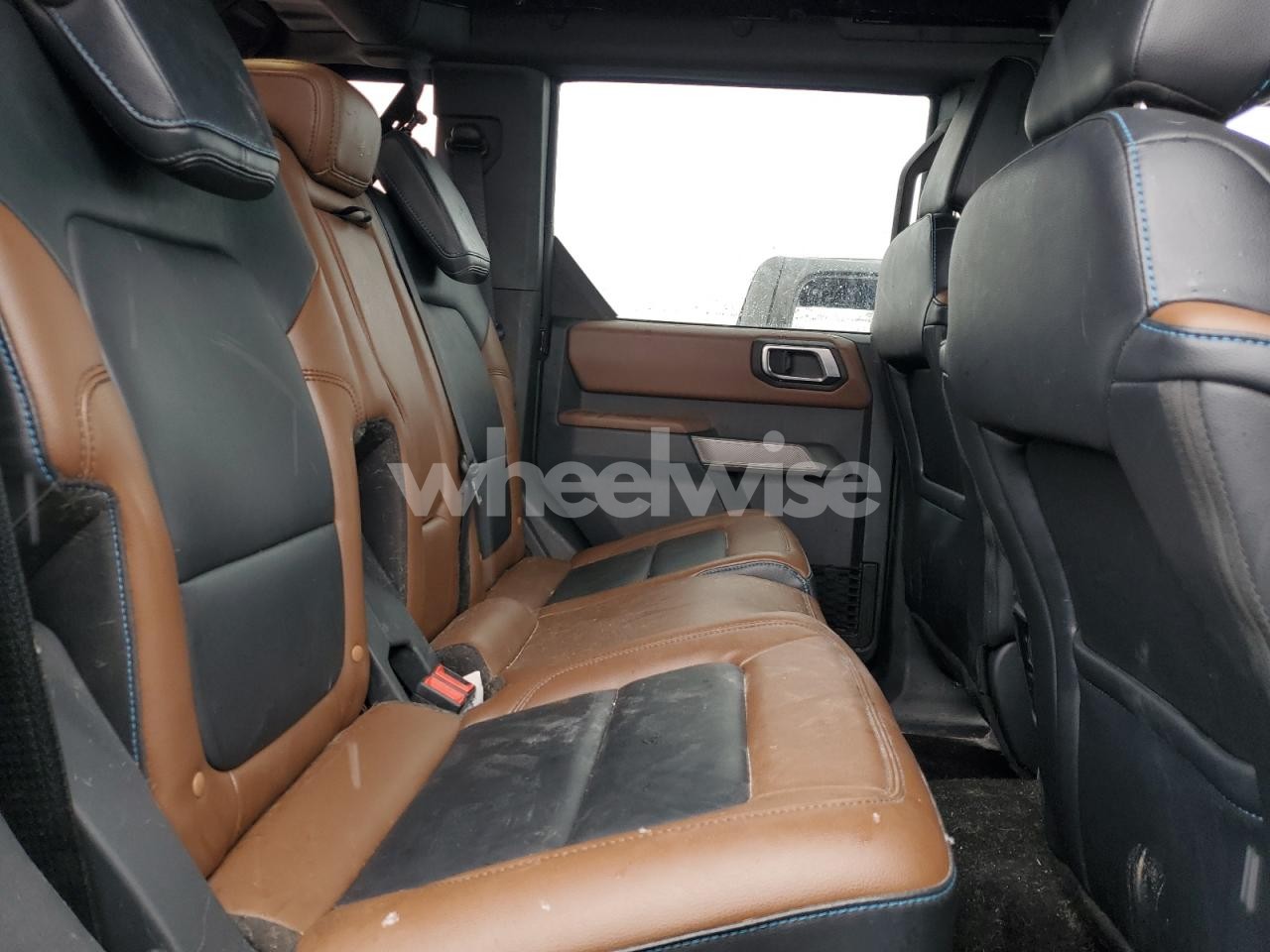 Photo 11 of 2022 FORD BRONCO BASE N/A (VIN 1FMEE5DPXNLB36133)