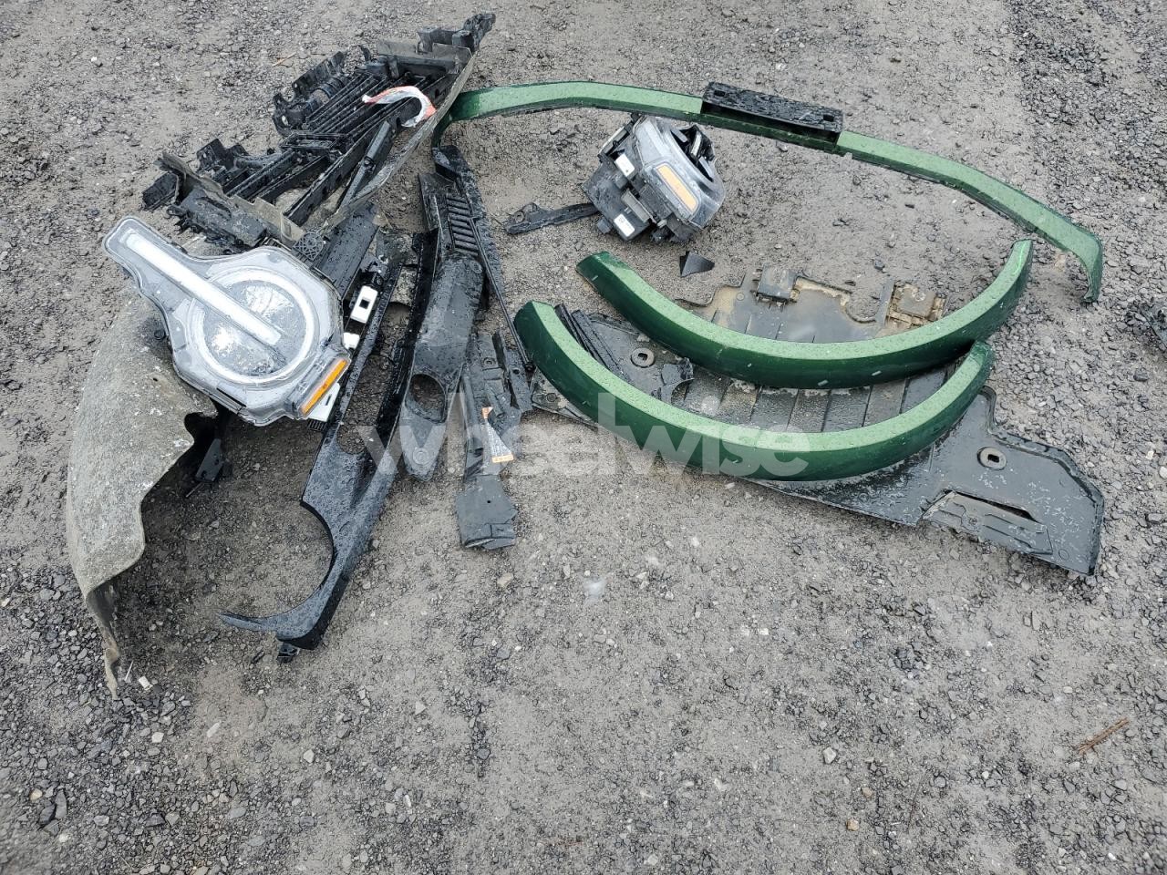 Photo 13 of 2022 FORD BRONCO BASE N/A (VIN 1FMEE5DPXNLB36133)