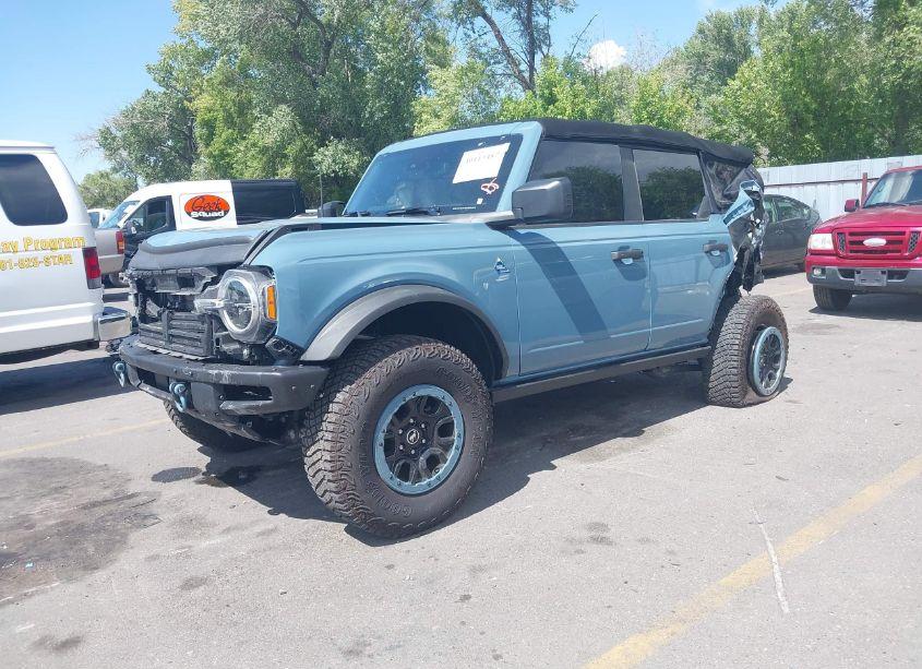 Photo 2 of 2022 Ford Bronco BLACK DIAMOND (VIN 1FMEE5DPXNLB44622)