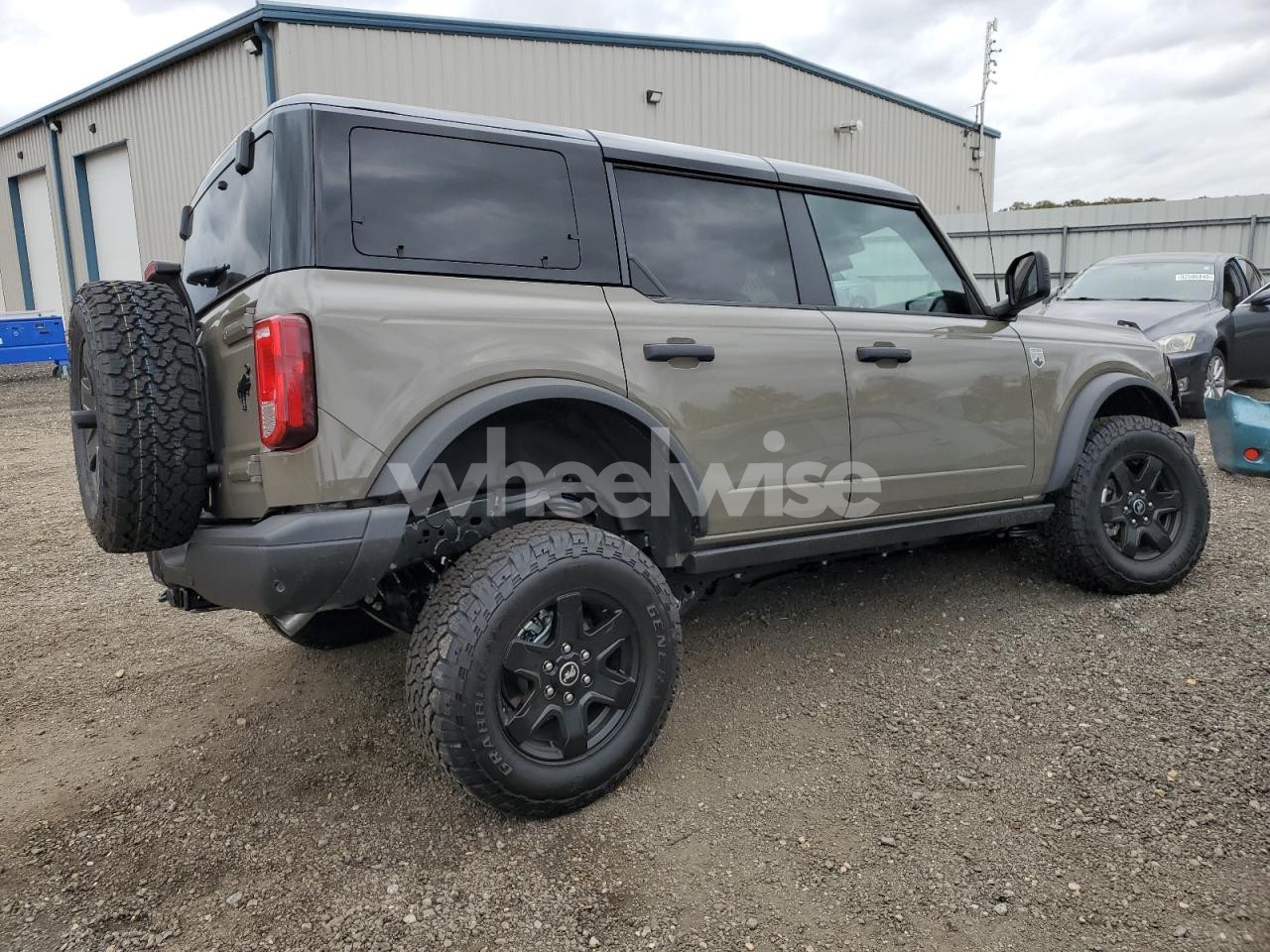 Photo 3 of 2025 FORD BRONCO BIG BEND (VIN 1FMEE7BH6SLB39193)