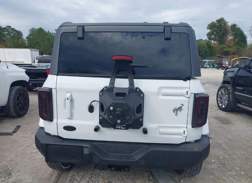 Photo 16 of 2024 Ford Bronco OUTER BANKS (VIN 1FMEE8BP2RLA20287)
