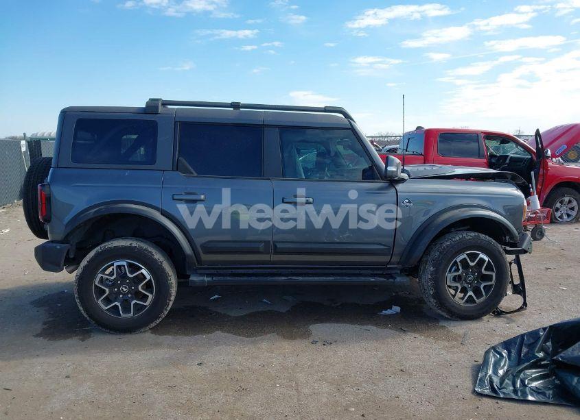 Photo 13 of 2024 Ford Bronco OUTER BANKS (VIN 1FMEE8BP2RLA30088)