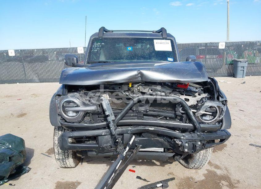 Photo 6 of 2024 Ford Bronco OUTER BANKS (VIN 1FMEE8BP2RLA30088)