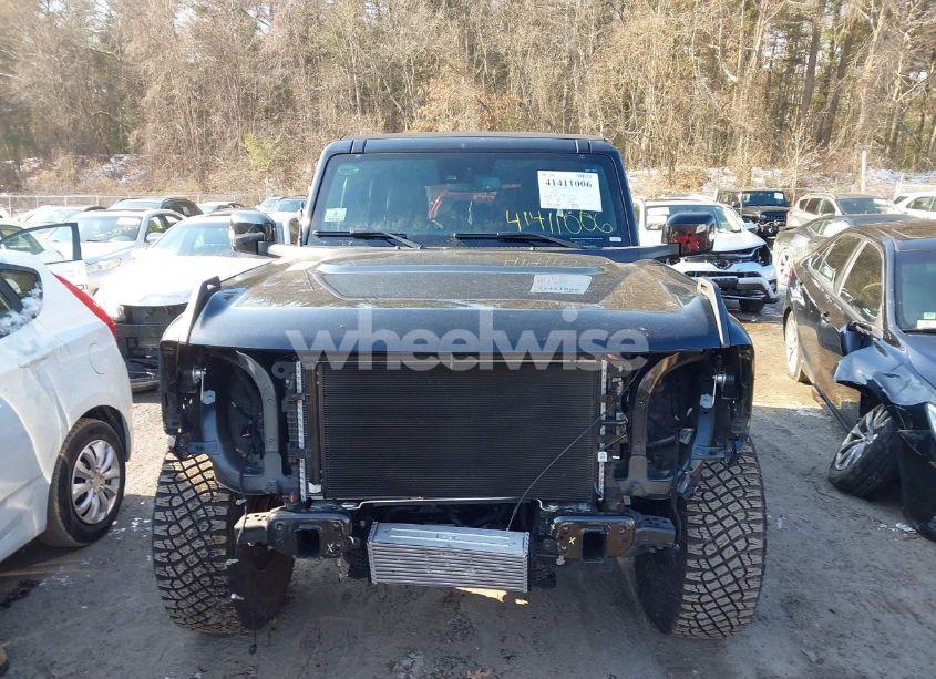 Photo 13 of 2024 Ford Bronco OUTER BANKS (VIN 1FMEE8BP8RLA14400)