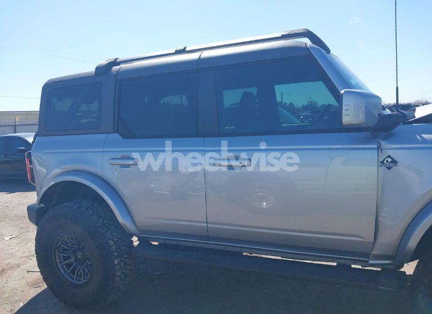 Photo 13 of 2024 Ford Bronco OUTER BANKS (VIN 1FMEE8BP9RLA09450)