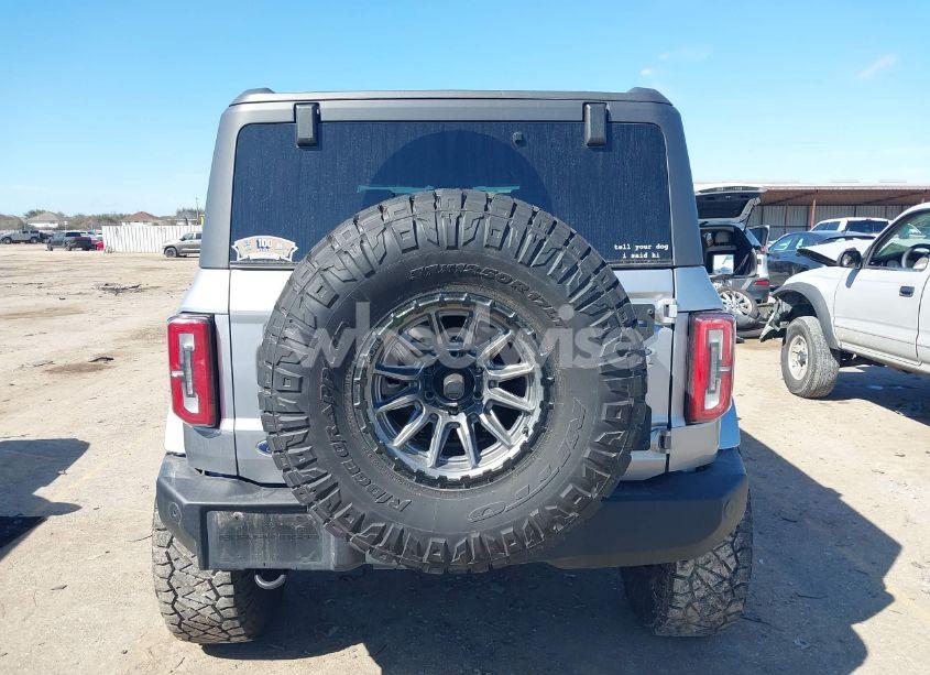 Photo 16 of 2024 Ford Bronco OUTER BANKS (VIN 1FMEE8BP9RLA09450)